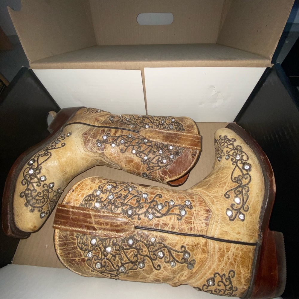 Embellished Tan Western Boots